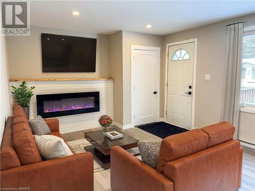 479 Angus Avenue, North Bay, ON - Indoor Photo Showing Living Room With Fireplace