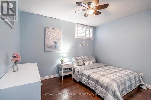 851 9Th Line, Innisfil, ON - Indoor Photo Showing Bedroom