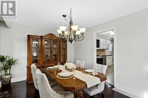 28 Hamilton Hall Drive, Markham, ON - Indoor Photo Showing Dining Room