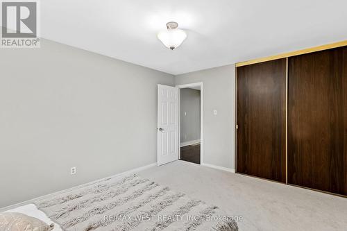 28 Hamilton Hall Drive, Markham, ON - Indoor Photo Showing Bedroom