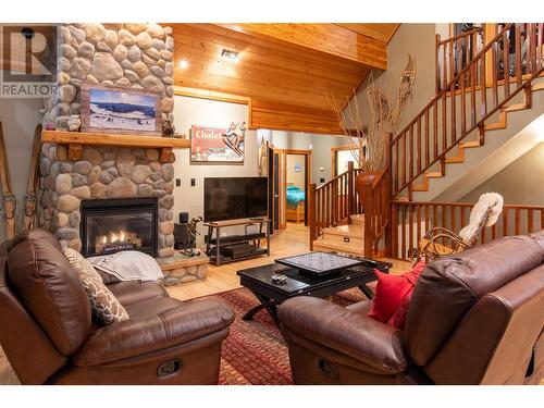 1850 Campbell Road, Golden, BC - Indoor Photo Showing Living Room With Fireplace