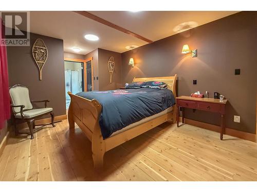 1850 Campbell Road, Golden, BC - Indoor Photo Showing Bedroom