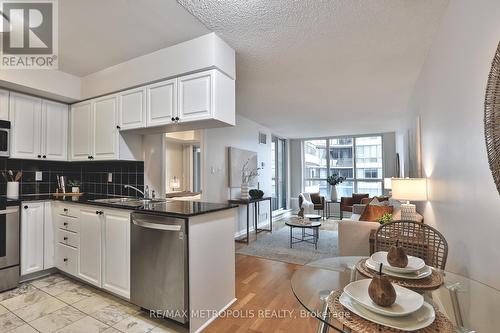 820 - 230 Queens Quay W, Toronto, ON - Indoor Photo Showing Kitchen With Stainless Steel Kitchen