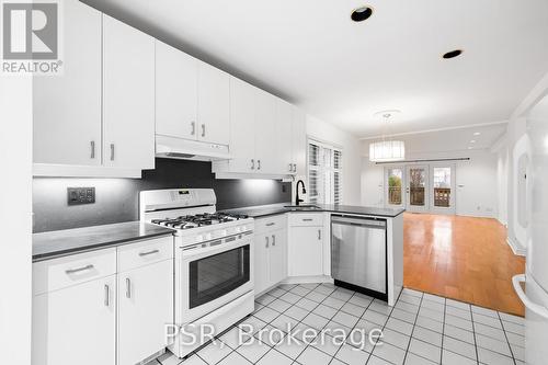 83 Pickering Street, Toronto, ON - Indoor Photo Showing Kitchen