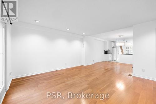 83 Pickering Street, Toronto, ON - Indoor Photo Showing Other Room