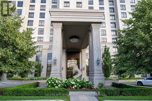 1601 - 9245 Jane Street, Vaughan, ON - Outdoor With Facade