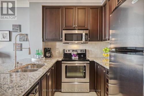 1601 - 9245 Jane Street, Vaughan, ON - Indoor Photo Showing Kitchen With Stainless Steel Kitchen With Double Sink With Upgraded Kitchen