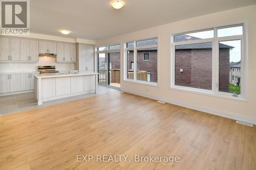 56 Bearberry Road, Springwater, ON - Indoor Photo Showing Kitchen