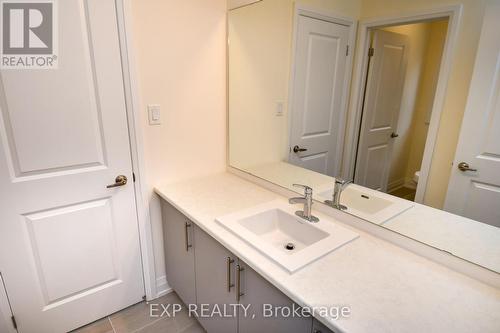 56 Bearberry Road, Springwater, ON - Indoor Photo Showing Bathroom