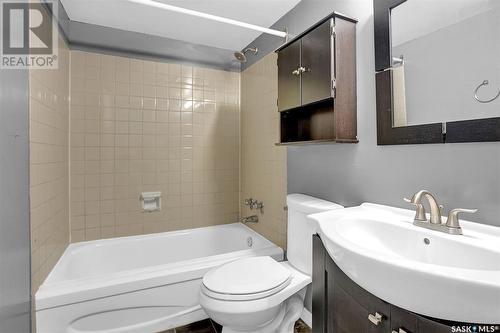 106 34 Nollet Avenue, Regina, SK - Indoor Photo Showing Bathroom