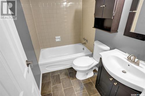 106 34 Nollet Avenue, Regina, SK - Indoor Photo Showing Bathroom