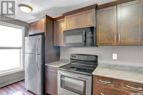 106 34 Nollet Avenue, Regina, SK - Indoor Photo Showing Kitchen