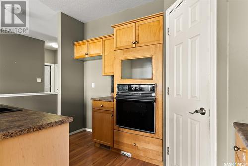 4630 Juniper Drive, Regina, SK - Indoor Photo Showing Kitchen