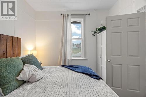 133 King Street, North Middlesex (Parkhill), ON - Indoor Photo Showing Bedroom