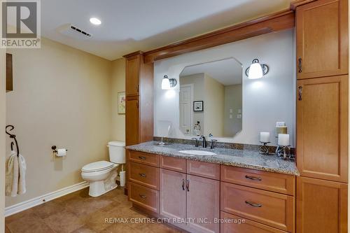 207 - 250 Sydenham Street, London, ON - Indoor Photo Showing Bathroom