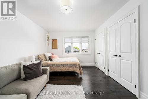 8 Runnymede Road, Port Colborne, ON - Indoor Photo Showing Bedroom