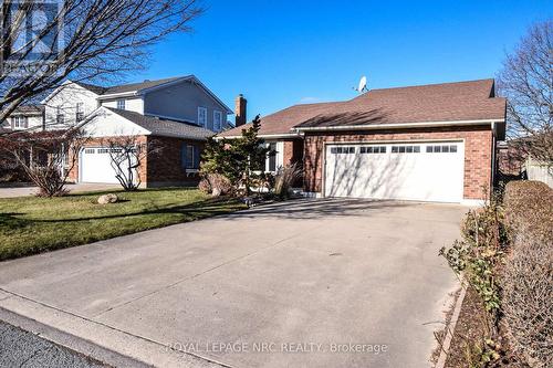 9 Bahama Bay, St. Catharines (441 - Bunting/Linwell), ON - Outdoor