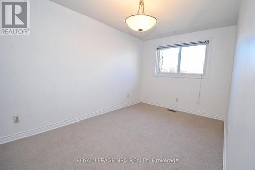 9 Bahama Bay, St. Catharines (441 - Bunting/Linwell), ON - Indoor Photo Showing Other Room