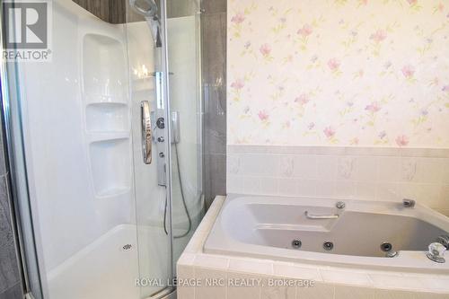 9 Bahama Bay, St. Catharines (441 - Bunting/Linwell), ON - Indoor Photo Showing Bathroom