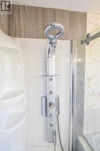 9 Bahama Bay, St. Catharines (441 - Bunting/Linwell), ON - Indoor Photo Showing Bathroom