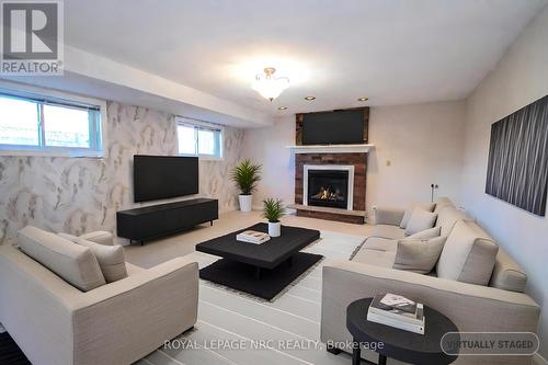 9 Bahama Bay, St. Catharines (441 - Bunting/Linwell), ON - Indoor Photo Showing Living Room With Fireplace