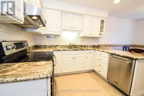 9 Bahama Bay, St. Catharines (441 - Bunting/Linwell), ON - Indoor Photo Showing Kitchen