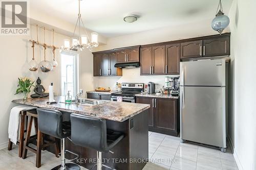 8625 Jennifer Crescent, Niagara Falls (219 - Forestview), ON - Indoor Photo Showing Kitchen With Double Sink