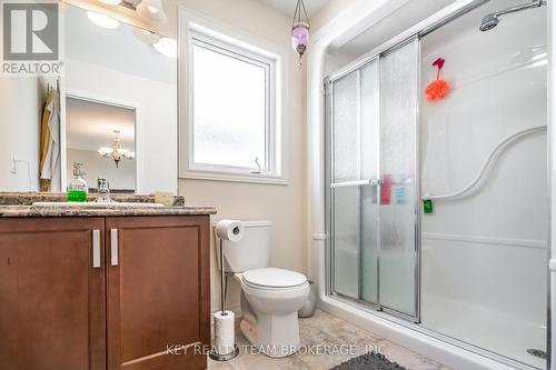 8625 Jennifer Crescent, Niagara Falls (219 - Forestview), ON - Indoor Photo Showing Bathroom