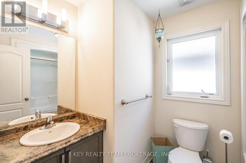 8625 Jennifer Crescent, Niagara Falls (219 - Forestview), ON - Indoor Photo Showing Bathroom