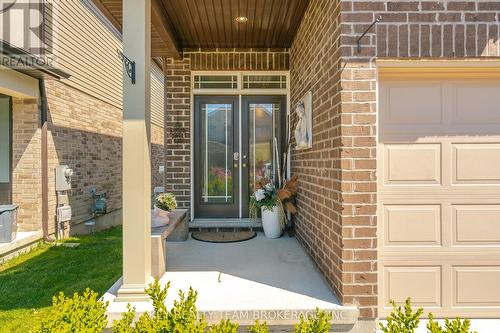 8625 Jennifer Crescent, Niagara Falls (219 - Forestview), ON - Outdoor With Exterior