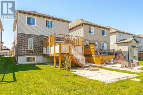 8625 Jennifer Crescent, Niagara Falls (219 - Forestview), ON - Outdoor With Deck Patio Veranda With Exterior