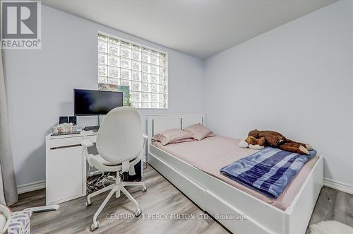 709 - 750 Bay Street, Toronto, ON - Indoor Photo Showing Bedroom