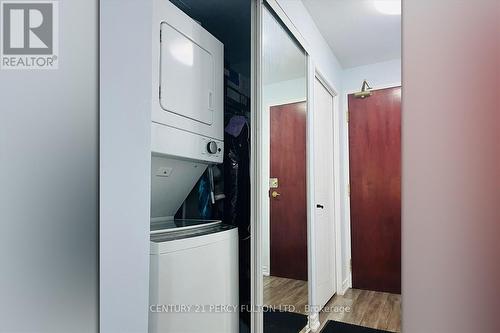 709 - 750 Bay Street, Toronto, ON - Indoor Photo Showing Laundry Room