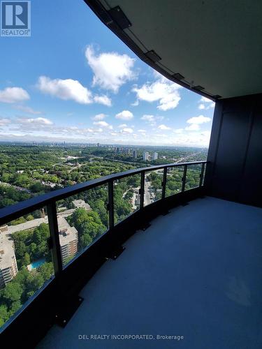 4023 - 585 Bloor Street E, Toronto, ON - Outdoor With Balcony With View With Exterior