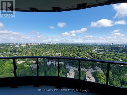 4023 - 585 Bloor Street E, Toronto, ON - Outdoor With Balcony With View