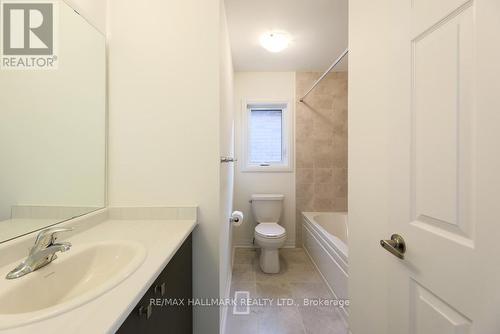 58 Masters Street, Welland, ON - Indoor Photo Showing Bathroom