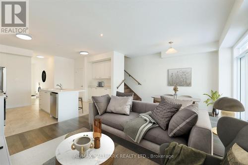 58 Masters Street, Welland, ON - Indoor Photo Showing Living Room