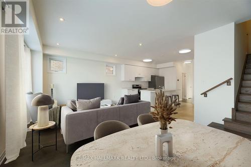 58 Masters Street, Welland, ON - Indoor Photo Showing Dining Room