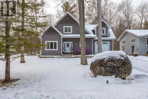 316 1/2 Riverside Drive, Kawartha Lakes (Bobcaygeon), ON - Outdoor With Facade