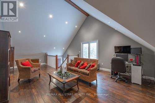 316 1/2 Riverside Drive, Kawartha Lakes (Bobcaygeon), ON - Indoor