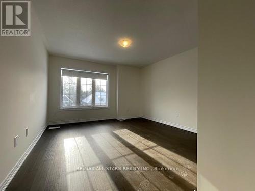 16 Hillcroft Way, Kawartha Lakes (Bobcaygeon), ON - Indoor Photo Showing Other Room