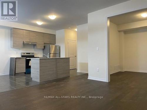 16 Hillcroft Way, Kawartha Lakes (Bobcaygeon), ON - Indoor Photo Showing Kitchen