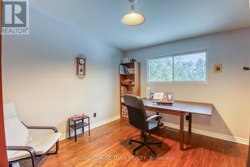 2010 Featherston Drive, Ottawa, ON - Indoor Photo Showing Office