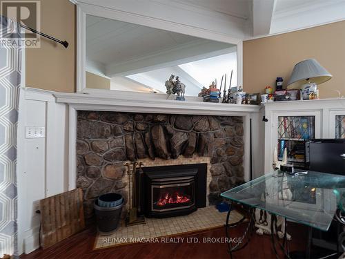 89 Tennessee Avenue, Port Colborne (878 - Sugarloaf), ON - Indoor With Fireplace