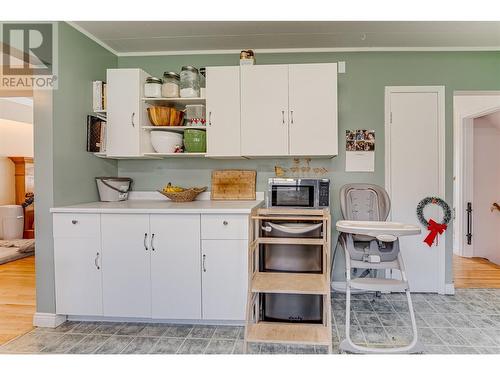 3703 36A Street, Vernon, BC - Indoor Photo Showing Kitchen