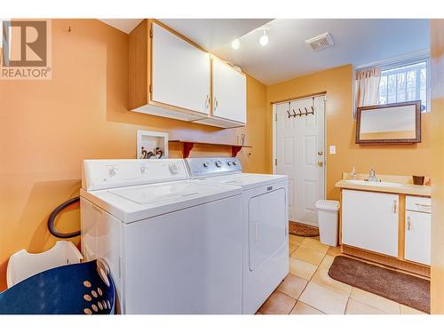 3703 36A Street, Vernon, BC - Indoor Photo Showing Laundry Room