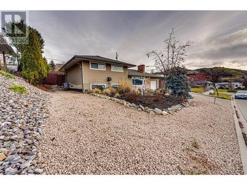 3703 36A Street, Vernon, BC - Outdoor