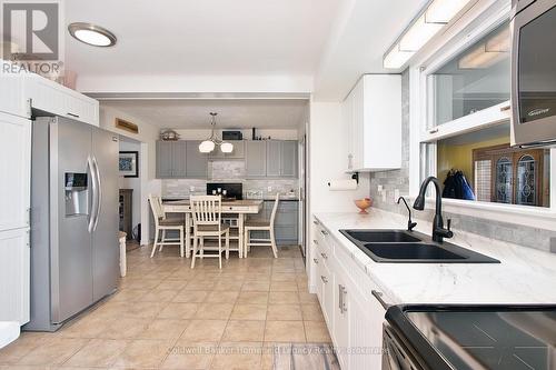 7 King Crescent, East Zorra-Tavistock (Hickson), ON - Indoor Photo Showing Kitchen With Double Sink With Upgraded Kitchen