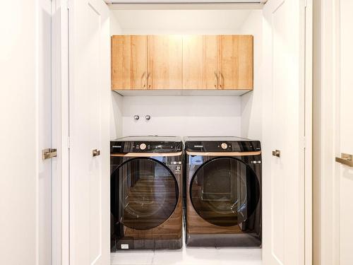 Laundry room - 2342 Boul. Perrot, Notre-Dame-De-L'Île-Perrot, QC - Indoor Photo Showing Laundry Room