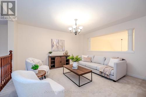 101 Mcarthur Crescent, Guelph (Pine Ridge), ON - Indoor Photo Showing Living Room